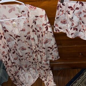 Floral Pink and Cream Lounge Set